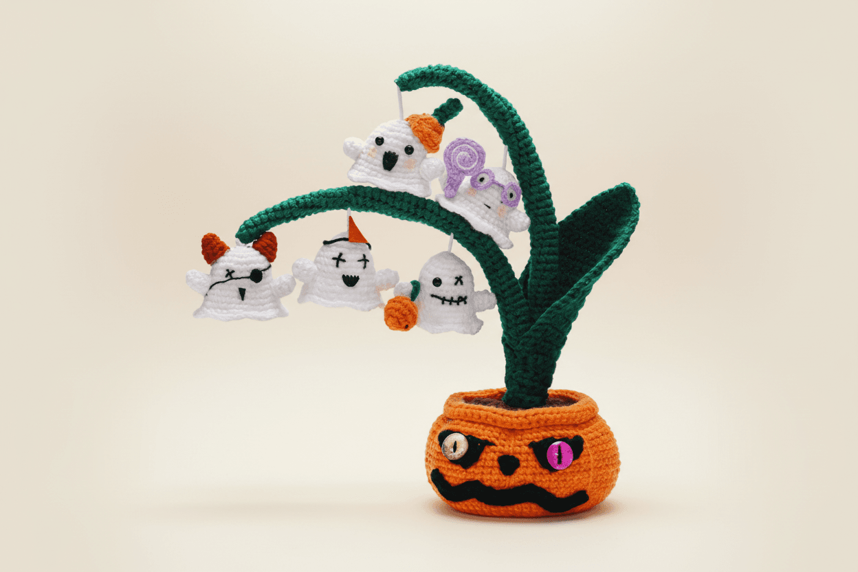 Ghost Pumpkin Plant Crochet Pattern